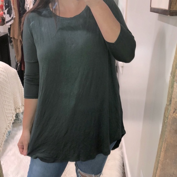 ACTIVE USA size medium green cozy jersey top - Picture 2 of 4